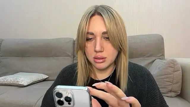 Snapshot of VickyLove047 chatting on December 19, 2025, 7:16 pm VickyLove047 online show from December 19, 2025, 7:16 pm