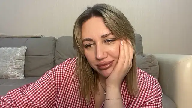 Snapshot of VickyLove047 chatting on November 15, 2025, 6:23 pm VickyLove047 online show from November 15, 2025, 6:23 pm