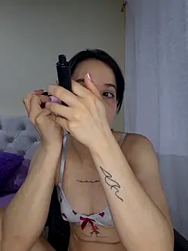 franchezkavegaaa online show from October 8, 2025, 12:07 pm