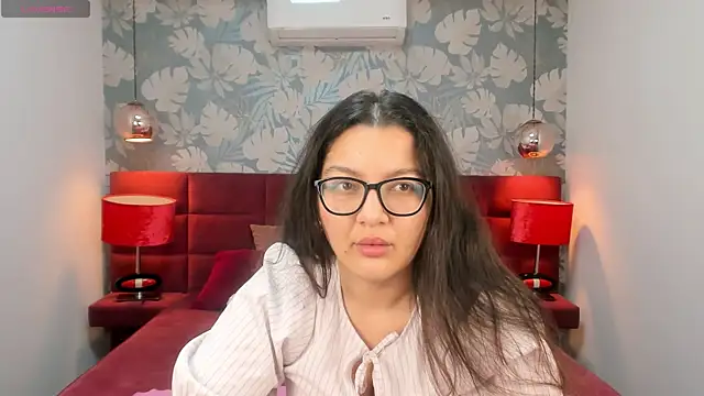 Snapshot of ZarifaBev chatting on November 27, 2025, 11:54 am ZarifaBev online show from November 27, 2025, 11:54 am