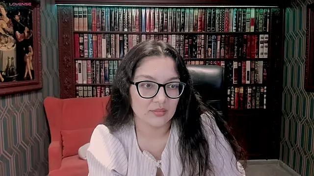 Snapshot of ZarifaBev chatting on November 2, 2025, 9:20 pm ZarifaBev online show from November 2, 2025, 9:20 pm