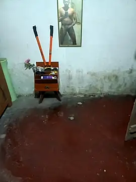 shenLytle online show from October 12, 2025, 7:04 pm