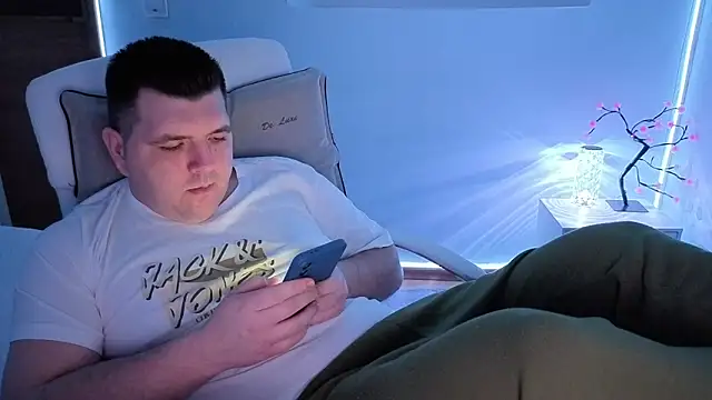 Snapshot of JasonJacks chatting on February 25, 2026, 4:12 am JasonJacks online show from February 25, 2026, 4:12 am