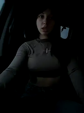 Snapshot of JulliaVegas chatting on November 10, 2025, 1:32 am JulliaVegas online show from November 10, 2025, 1:32 am