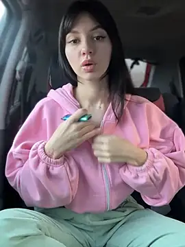 Snapshot of JulliaVegas chatting on November 1, 2025, 1:45 am JulliaVegas online show from November 1, 2025, 1:45 am