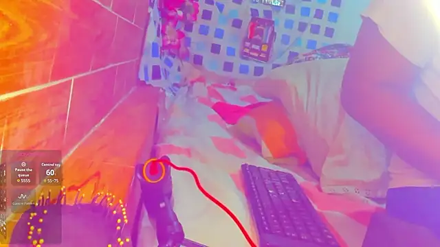 yonsol abril online show from March 10, 2026, 6:01 pm