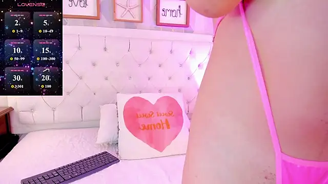 rebeca watsson online show from February 11, 2026, 11:54 am