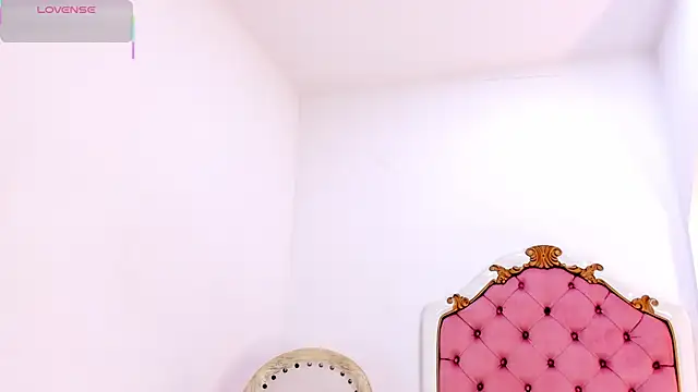 Snapshot of rebeca_watsson chatting on September 20, 2025, 4:12 pm rebeca watsson online show from September 20, 2025, 4:12 pm