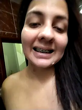 Snapshot of Gabyaria2000 chatting on February 19, 2026, 7:22 pm Gabyaria2000 online show from February 19, 2026, 7:22 pm