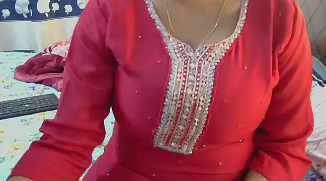 Snapshot of chavi_12 chatting on February 20, 2025, 5:41 pm chavi 12 online show from February 20, 2025, 5:41 pm