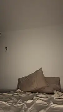 Snapshot of snakeeboy chatting on March 1, 2026, 4:56 am snakeeboy online show from March 1, 2026, 4:56 am