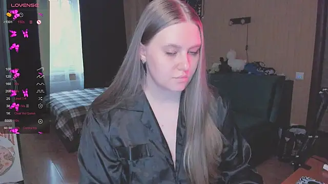 Snapshot of Alice_Dreamgirl_ chatting on November 5, 2025, 12:08 pm Alice Dreamgirl online show from November 5, 2025, 12:08 pm