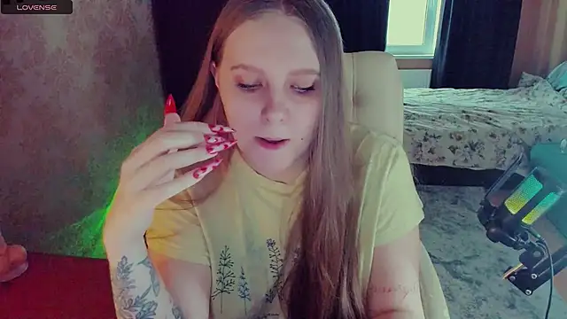 Snapshot of Alice_Dreamgirl_ chatting on February 8, 2025, 12:17 pm Alice Dreamgirl online show from February 8, 2025, 12:17 pm