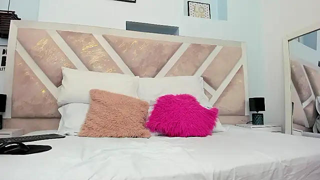 hotmature1 online show from January 15, 2026, 11:02 am