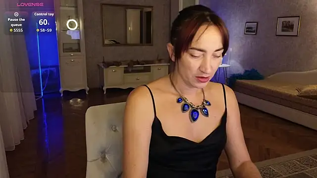 AnneHaddaway online show from September 13, 2025, 9:26 pm