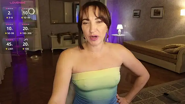 AnneHaddaway online show from October 17, 2025, 7:48 pm