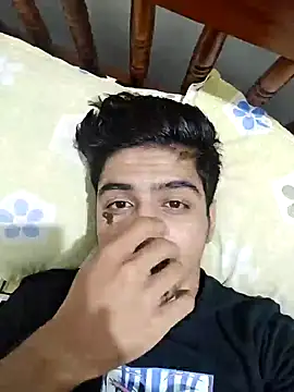 Snapshot of Akash_BG chatting on December 19, 2024, 3:19 pm Akash BG online show from December 19, 2024, 3:19 pm