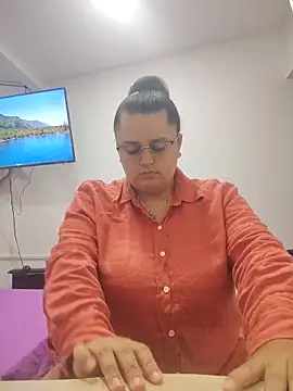 Miss balloonsmila online show from September 15, 2025, 10:54 pm