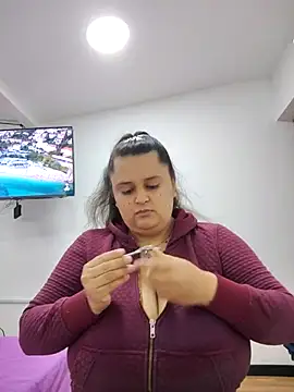 Miss balloonsmila online show from October 19, 2025, 3:20 am