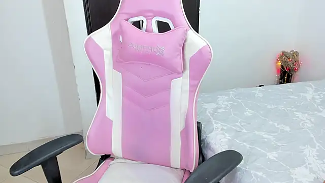 Snapshot of sexyhot_2024 chatting on February 22, 2025, 12:51 pm sexyhot 2024 online show from February 22, 2025, 12:51 pm