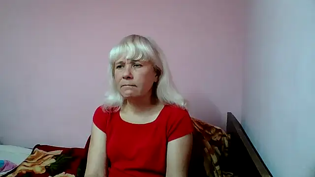 sakura blonde online show from November 26, 2025, 10:10 pm