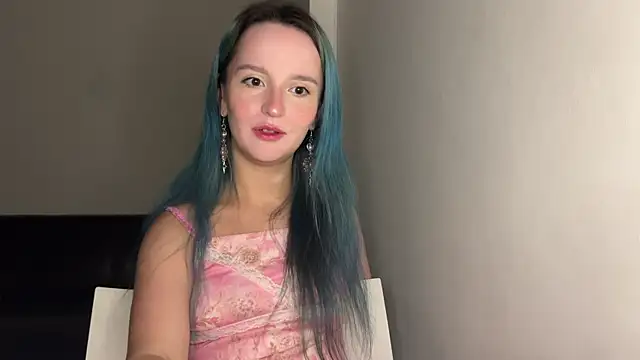 bumble bee online show from March 3, 2025, 1:12 pm