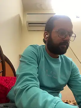 Snapshot of Arsh_Loves_Luv chatting on December 19, 2024, 8:13 pm Arsh Loves Luv online show from December 19, 2024, 8:13 pm