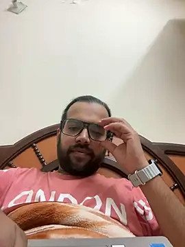 Snapshot of Arsh_Loves_Luv chatting on December 27, 2024, 6:42 pm Arsh Loves Luv online show from December 27, 2024, 6:42 pm