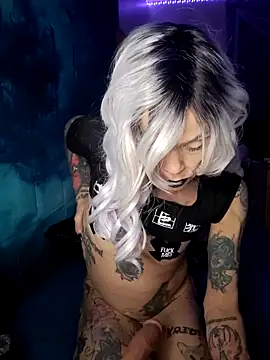 MommyMisfit online show from October 4, 2025, 1:51 am