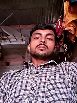 Snapshot of Suraj223kumar chatting on September 19, 2025, 1:42 am Suraj223kumar online show from September 19, 2025, 1:42 am