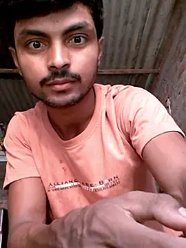 Snapshot of Suraj223kumar chatting on September 30, 2025, 1:22 am Suraj223kumar online show from September 30, 2025, 1:22 am