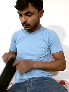 Snapshot of Suraj223kumar chatting on December 20, 2025, 9:56 am Suraj223kumar online show from December 20, 2025, 9:56 am