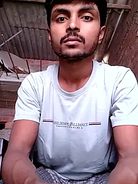 Snapshot of Suraj223kumar chatting on October 7, 2025, 3:40 am Suraj223kumar online show from October 7, 2025, 3:40 am