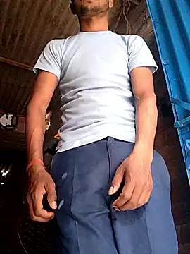 Snapshot of Suraj223kumar chatting on March 1, 2026, 4:01 am Suraj223kumar online show from March 1, 2026, 4:01 am