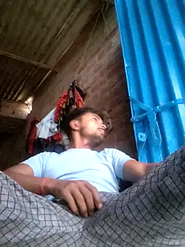 Snapshot of Suraj223kumar chatting on March 9, 2026, 11:25 am Suraj223kumar online show from March 9, 2026, 11:25 am