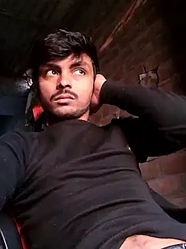 Snapshot of Suraj223kumar chatting on November 14, 2025, 1:31 am Suraj223kumar online show from November 14, 2025, 1:31 am