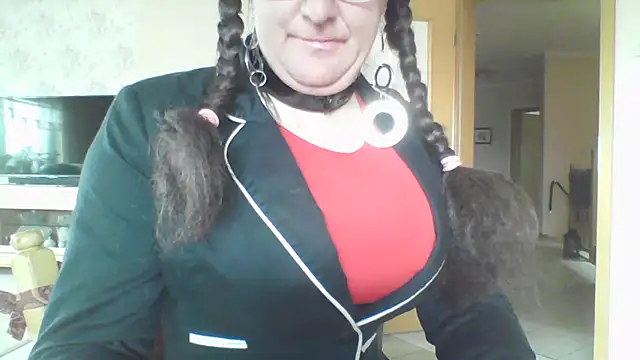 Snapshot of sexynadinets89 chatting on September 10, 2025, 10:58 am sexynadinets89 online show from September 10, 2025, 10:58 am