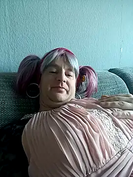 Snapshot of sexynadinets89 chatting on December 31, 2024, 8:37 am sexynadinets89 online show from December 31, 2024, 8:37 am