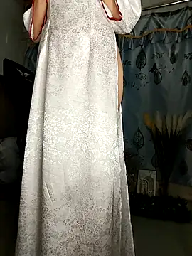 Lucy limon online show from November 15, 2025, 8:13 pm