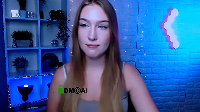 playful sophie online show from September 26, 2025, 7:32 pm