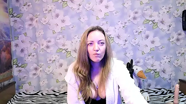 KattyLuuu online show from September 20, 2025, 8:25 pm