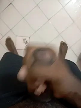 Snapshot of tharu111111 chatting on October 15, 2025, 10:07 pm tharu111111 online show from October 15, 2025, 10:07 pm