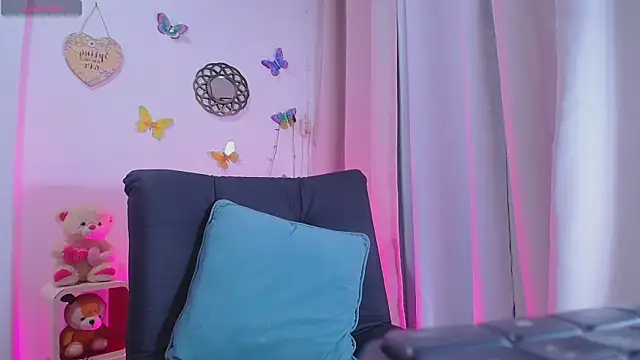 Snapshot of GabbyHills chatting on September 23, 2025, 1:45 am GabbyHills online show from September 23, 2025, 1:45 am