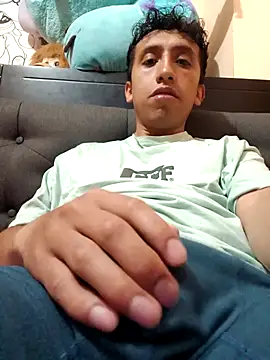 Snapshot of Alex-col chatting on September 24, 2025, 10:48 pm Alex-col online show from September 24, 2025, 10:48 pm