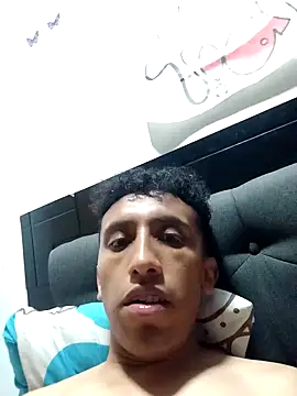 Snapshot of Alex-col chatting on January 21, 2025, 12:25 am Alex-col online show from January 21, 2025, 12:25 am