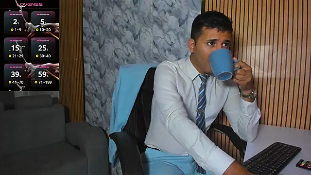 Hideintheoffice online show from December 15, 2025, 9:59 am