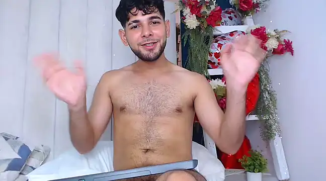 Snapshot of Samir_bear chatting on February 25, 2025, 12:27 pm Samir bear online show from February 25, 2025, 12:27 pm