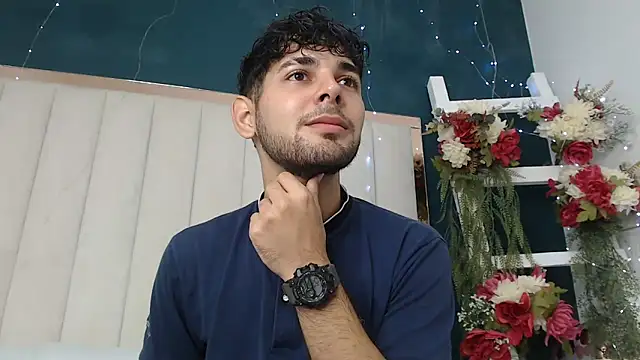 Snapshot of Samir_bear chatting on March 12, 2025, 12:26 pm Samir bear online show from March 12, 2025, 12:26 pm
