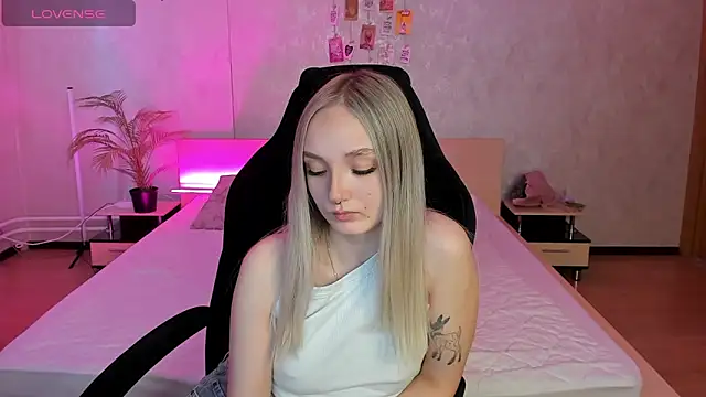 Cheryl  Brown online show from March 14, 2025, 1:48 am