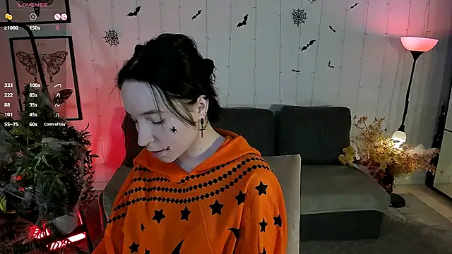 Snapshot of lilithlunna chatting on October 30, 2025, 6:05 pm lilithlunna online show from October 30, 2025, 6:05 pm